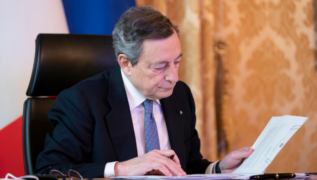 Draghi valuta nuove forti restrizioni, rischio lockdown nei weekend